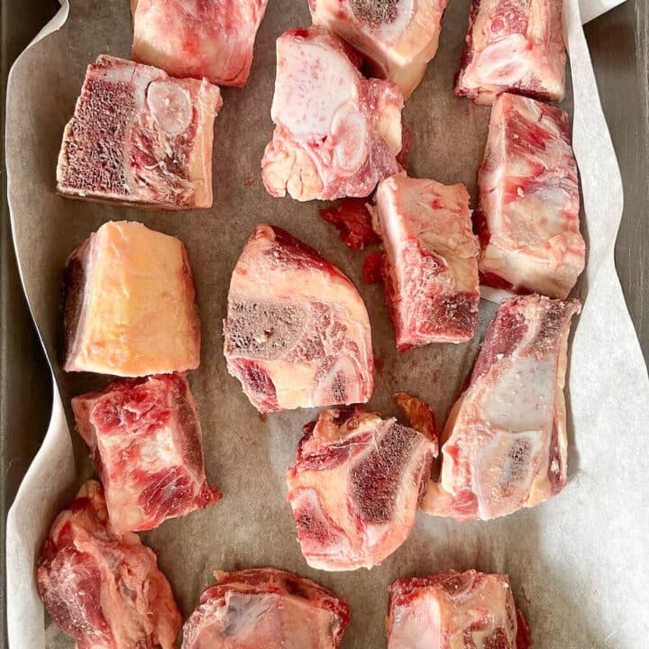 Beef bones on baking paper.